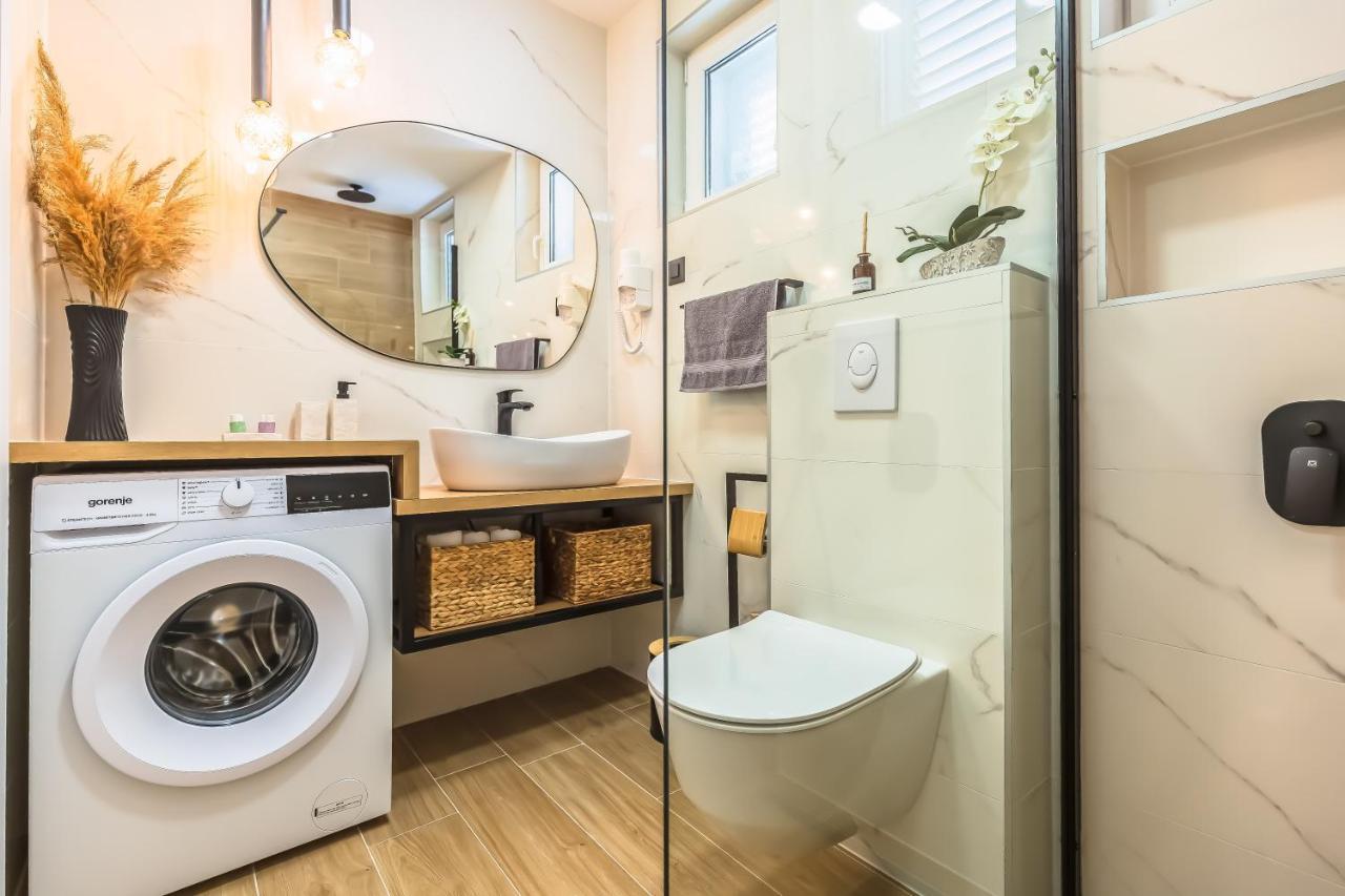 Apartmani Nikola Baška Voda Buitenkant foto
