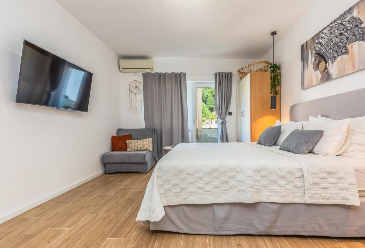 Apartmani Nikola Baška Voda Buitenkant foto
