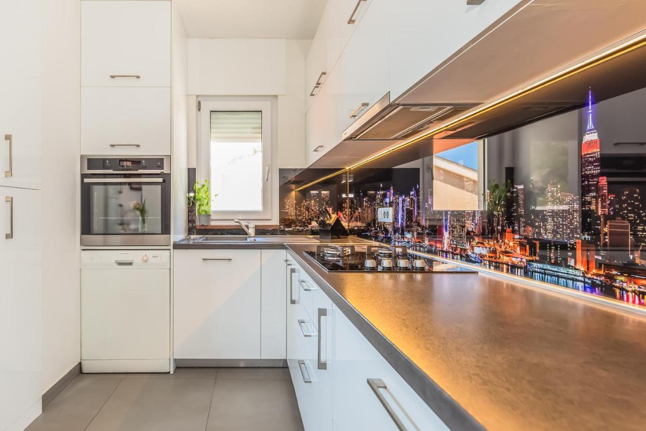 Apartmani Nikola Baška Voda Buitenkant foto