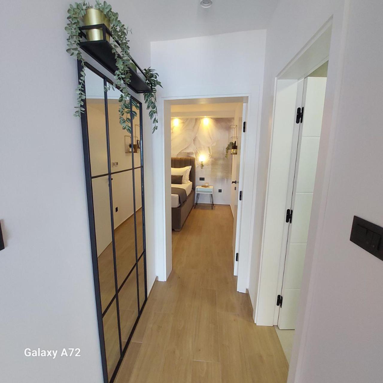 Apartmani Nikola Baška Voda Buitenkant foto